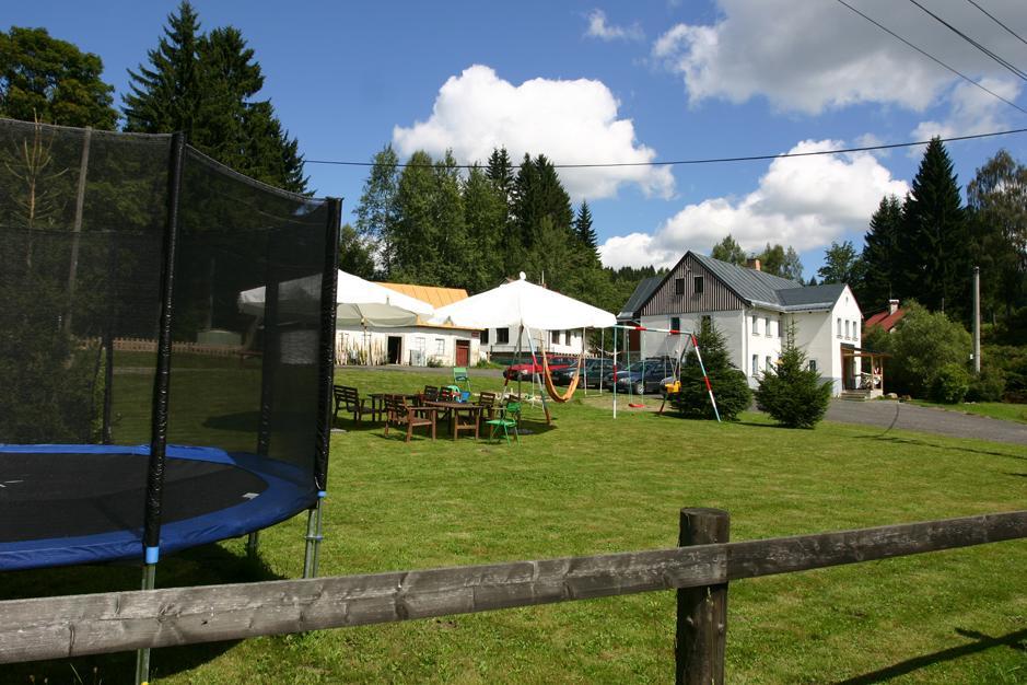 Jeleni Chata Skladanka Lučany nad Nisou Zewnętrze zdjęcie